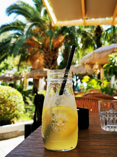 Ξαρχάκος est. 1952