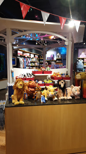Toy Store «Disney Store», reviews and photos, 12401 Wayzata Blvd, Minnetonka, MN 55305, USA
