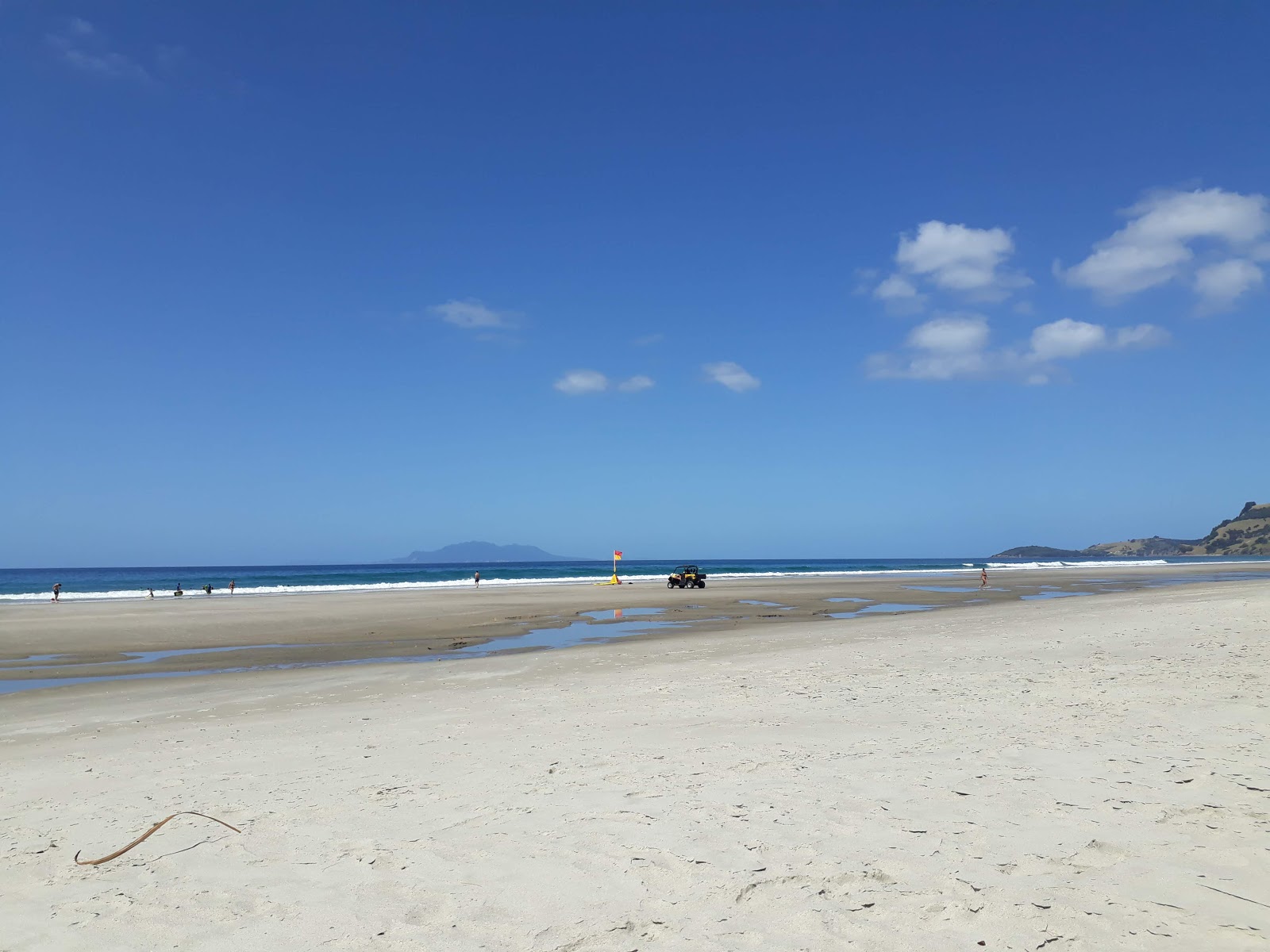 Foto av Pakiri Beach med hög nivå av renlighet