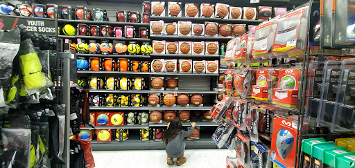 Sporting Goods Store «Big 5 Sporting Goods - San Bernardino (Highland)», reviews and photos, 2150 E Highland Ave, San Bernardino, CA 92404, USA