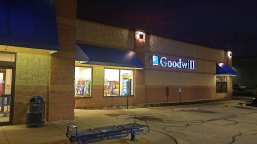 Thrift Store «Goodwill Store & Donation Center», reviews and photos, 543 North Ave, Glendale Heights, IL 60139, USA