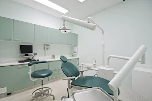 Стоматология Vivastom | виниры, имплантация зубов Перово image