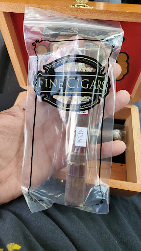 Cigar Shop «Cigar Pointe LLC», reviews and photos, 19186 Blanco Rd #101, San Antonio, TX 78258, USA