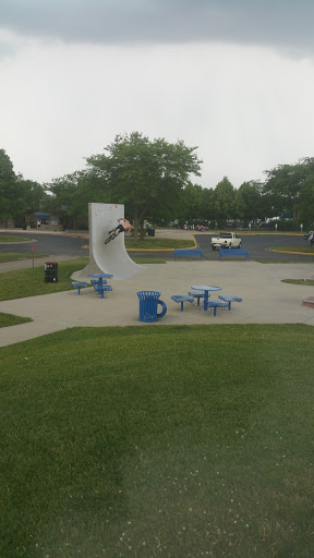 Water Park «Phillips Park Family Aquatic Center», reviews and photos, 828 Montgomery Rd, Aurora, IL 60505, USA