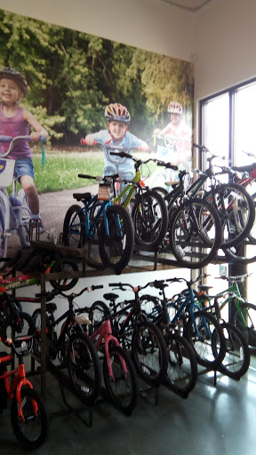 Bicycle Store «Summit Bicycles», reviews and photos, 2046 El Camino Real, Santa Clara, CA 95050, USA