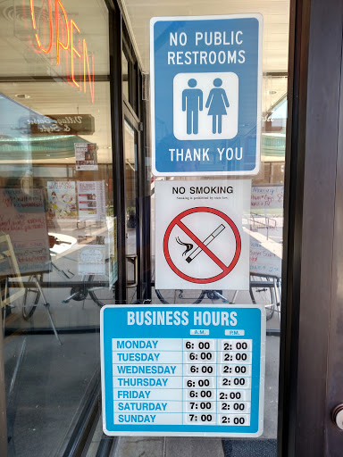 Shopping Mall «Lincoln Heights Village Shopping Center», reviews and photos, 4701-4737 E. E Douglas Ave, Wichita, KS 67218, USA