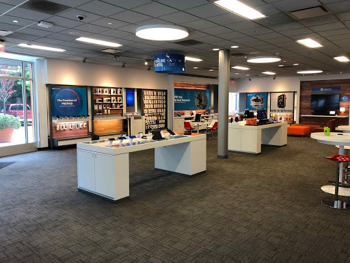 Cell Phone Store «AT&T», reviews and photos, 140 F St, Davis, CA 95616, USA