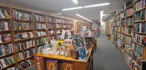 Book Store «Half Price Books», reviews and photos, 2041 Ford Pkwy, St Paul, MN 55116, USA