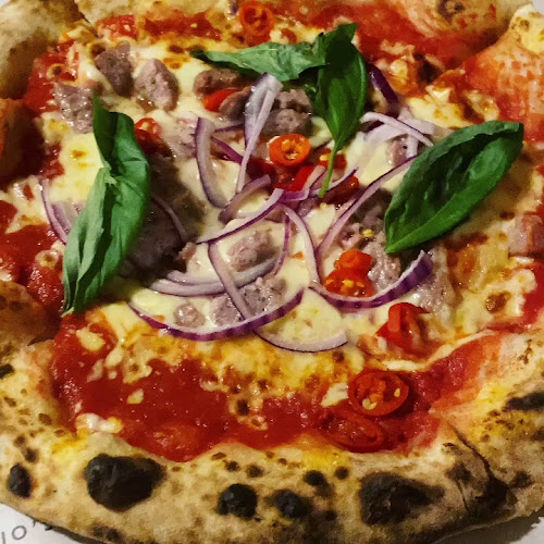 Reviews of Vittorio’s in Newport - Pizza
