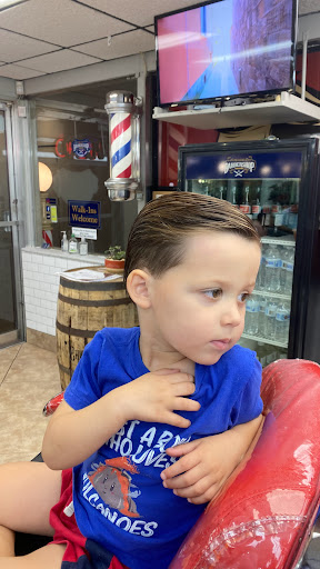 Barber Shop «Classic Barbers Shop», reviews and photos, 6226 S Dixie Hwy, South Miami, FL 33143, USA