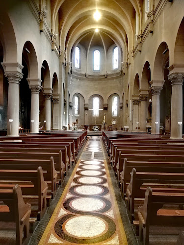 Rezensionen über St-François et Prieuré St-Jean in Genf - Kirche