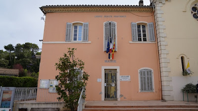 Mairie à Taradeau