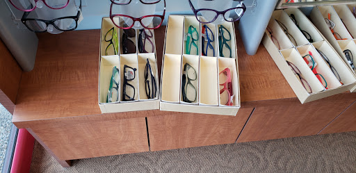 Eye Care Center «Pearle Vision», reviews and photos, 8952 SE Sunnyside Rd, Clackamas, OR 97015, USA