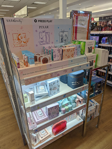 Hair Salon «Ulta Beauty», reviews and photos, 11850 Pines Blvd, Pembroke Pines, FL 33025, USA
