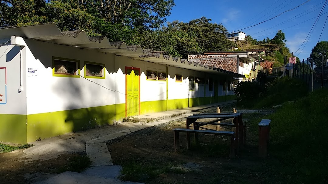 Institución Educativa El Roble Neira