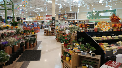 Grocery Store «Lowes Foods of Southport», reviews and photos, 4961 Old Long Beach Rd SE #2, Southport, NC 28461, USA