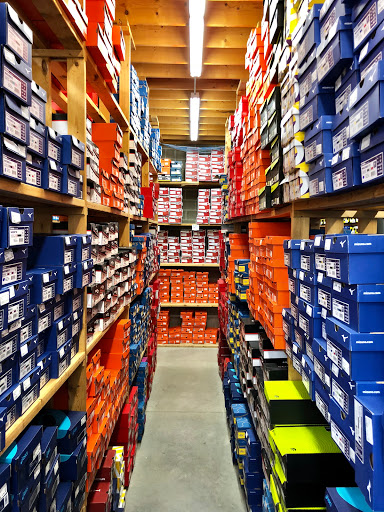 Shoe Store «Movin Shoes», reviews and photos, 528 S Park St, Madison, WI 53715, USA