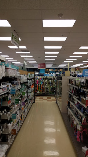 Pet Supply Store «Petco Animal Supplies», reviews and photos, 15660 SW Pacific Hwy, Tigard, OR 97224, USA