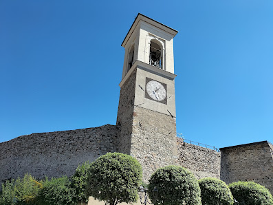 Castello di Polpenazze del Garda Via IV Novembre, 25080 Polpenazze del Garda BS, Italia