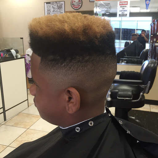 Barber Shop «Phoenix Barber Shop», reviews and photos, 9021 W Camelback Rd #102, Phoenix, AZ 85037, USA