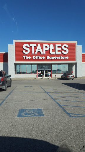 Staples, 125 E Davis Dr, Terre Haute, IN 47802, USA, 
