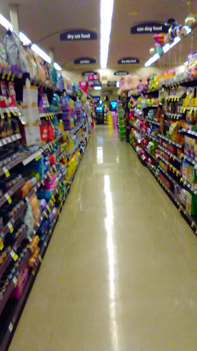 Grocery Store «Quality Food Center», reviews and photos, 1009 Monroe Ave, Enumclaw, WA 98022, USA