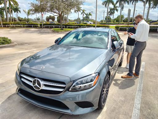 Mercedes Benz Dealer «Mercedes-Benz of Pembroke Pines», reviews and photos, 14199 Pines Blvd, Pembroke Pines, FL 33027, USA