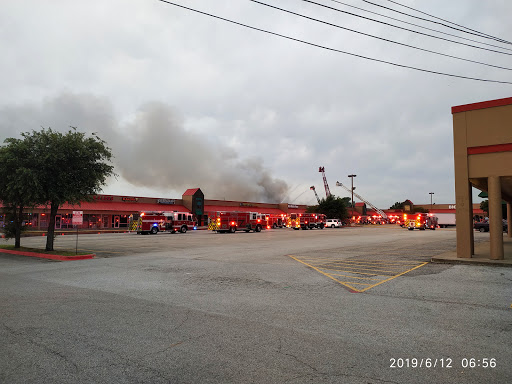 Discount Store «Big Lots», reviews and photos, 1374 W Main St, Lewisville, TX 75067, USA