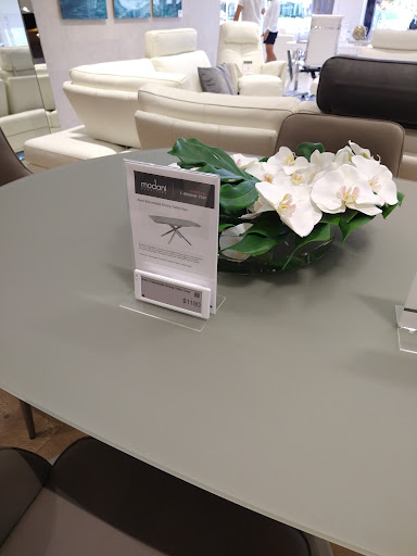 Furniture Store «Modern Furniture Store Fort Lauderdale Modani», reviews and photos, 3661 N Federal Hwy, Fort Lauderdale, FL 33308, USA