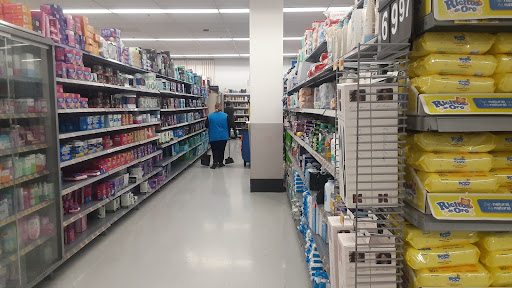 Shopping Mall «Panorama Mall», reviews and photos, 8401 Van Nuys Blvd, Panorama City, CA 91402, USA