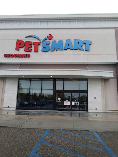 Pet Supply Store «PetSmart», reviews and photos, 10129 Crossing Way #450, Denham Springs, LA 70726, USA