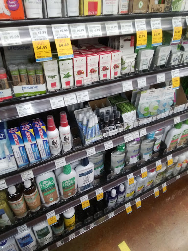 Grocery Store «Whole Foods Market», reviews and photos, 2693 Edmondson Rd, Cincinnati, OH 45209, USA