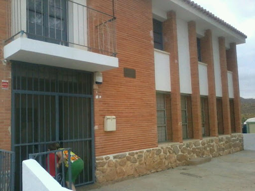 Colegio Público Ifre Pastrana en Ifre-Pastrana