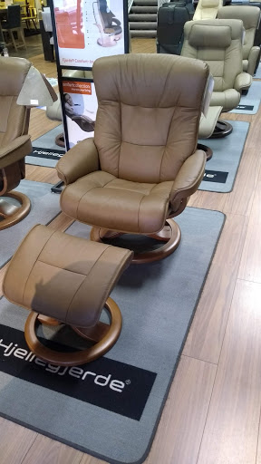 Furniture Store «Peerless Furniture & Leather Gallery», reviews and photos, 6312 N Illinois St, Fairview Heights, IL 62208, USA