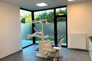 Dentiste COLINE Laura image