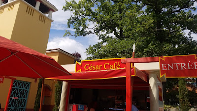 Le César Café à Plailly