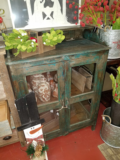 Shopping Mall «Calhoun Outlet Marketplace», reviews and photos, 455 Belwood Rd, Calhoun, GA 30701, USA