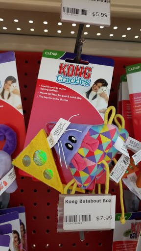 Pet Supply Store «Bone-A-Patreat», reviews and photos, 4110 University Ave, Des Moines, IA 50311, USA
