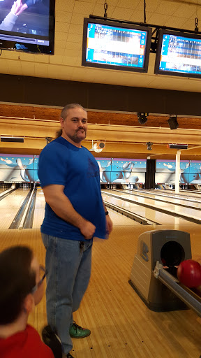 Bowling Alley «Triangle Bowl», reviews and photos, 700 Triangle Ctr, Longview, WA 98632, USA