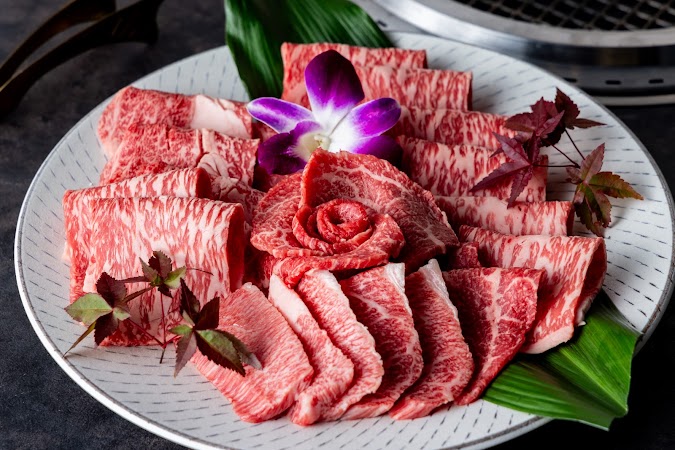 海鮮ブッフェダイニング 銀座八芳 yakiniku dishes
