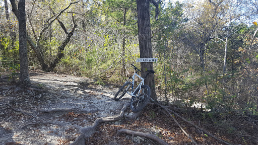 Park «Boulder Park MTB», reviews and photos, 6608 Pastor Bailey Dr, Dallas, TX 75237, USA