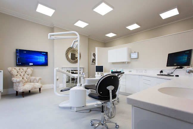 Reviews of Private Dental Centre in Northampton - Dentist