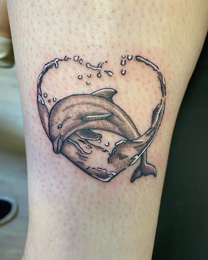 Find tattoo crown ideas for your next unique tattoo in Easley at Peach Pit Tattoo