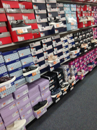 Shoe Store «Rack Room Shoes», reviews and photos, 3017 Market Center Drive, Morrisville, NC 27560, USA
