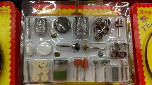 Hardware Store «Harbor Freight Tools», reviews and photos, 1735 E North Ave, Belton, MO 64012, USA