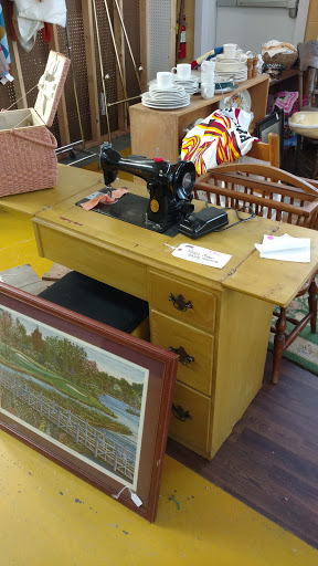 Flea Market «Unique Treasures Of Madison», reviews and photos, 1620 Athens Hwy, Madison, GA 30650, USA