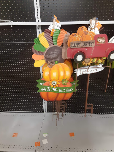 Home Goods Store «At Home», reviews and photos, 209 S Royal Oaks Blvd, Franklin, TN 37064, USA