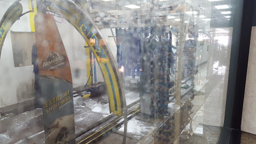 Car Wash «Paradise Full Service Car Wash & Detail Center», reviews and photos, 1355 Town Centre Dr, Eagan, MN 55123, USA