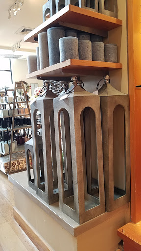 Furniture Store «Pottery Barn», reviews and photos, 2700 Clarendon Blvd r100, Arlington, VA 22201, USA