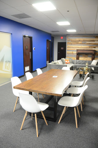 Commercial Printer «M13 Graphics», reviews and photos, 1300 Basswood Rd STE 100, Schaumburg, IL 60173, USA